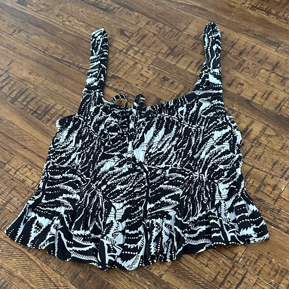 Chic Black and White Women's Tank Top